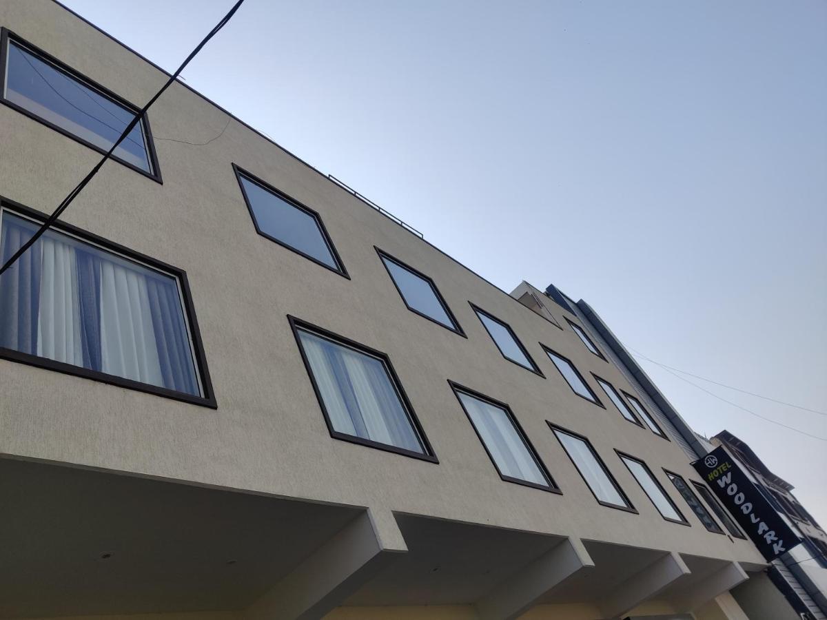 Hotel Woodlark Zirakpur - A Peaceful Stay Zewnętrze zdjęcie