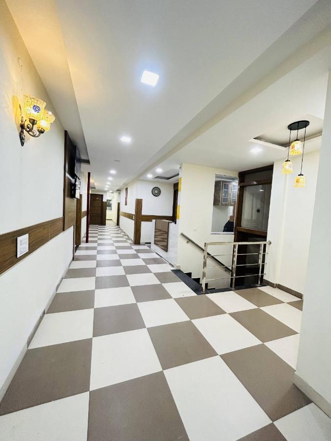 Hotel Woodlark Zirakpur - A Peaceful Stay Zewnętrze zdjęcie